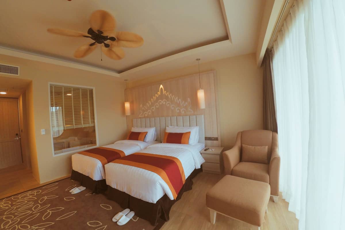 amata deluxe | minibar, in-room safe, desk, blackout curtains