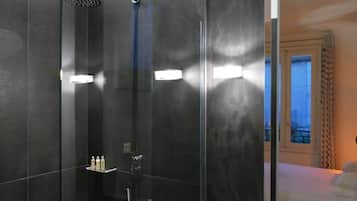Chambre Double Premium, salle de bains attenante | Salle de bain
