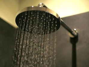 Miscellaneous - Les 4 Étoiles (Montpellier)