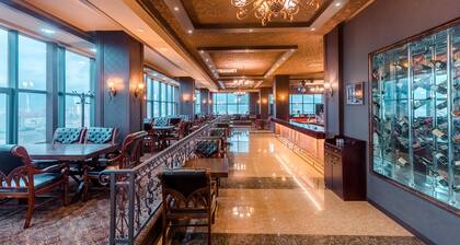 The Grand Hill Hotel