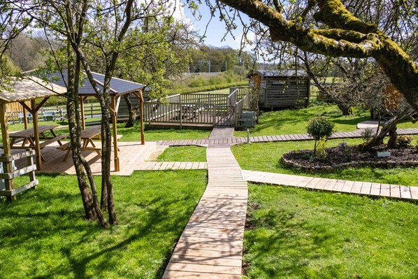 5 - Lanes Prince Albert Camping Pod | Garden view