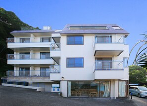 Property entrance - Pension Bigfisher Club (Shimoda)