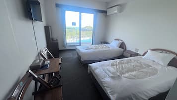 Economy Twin kamer, 2 eenpersoonsbedden (Bed) | Een bureau, verduisterende gordijnen, gratis wifi, beddengoed