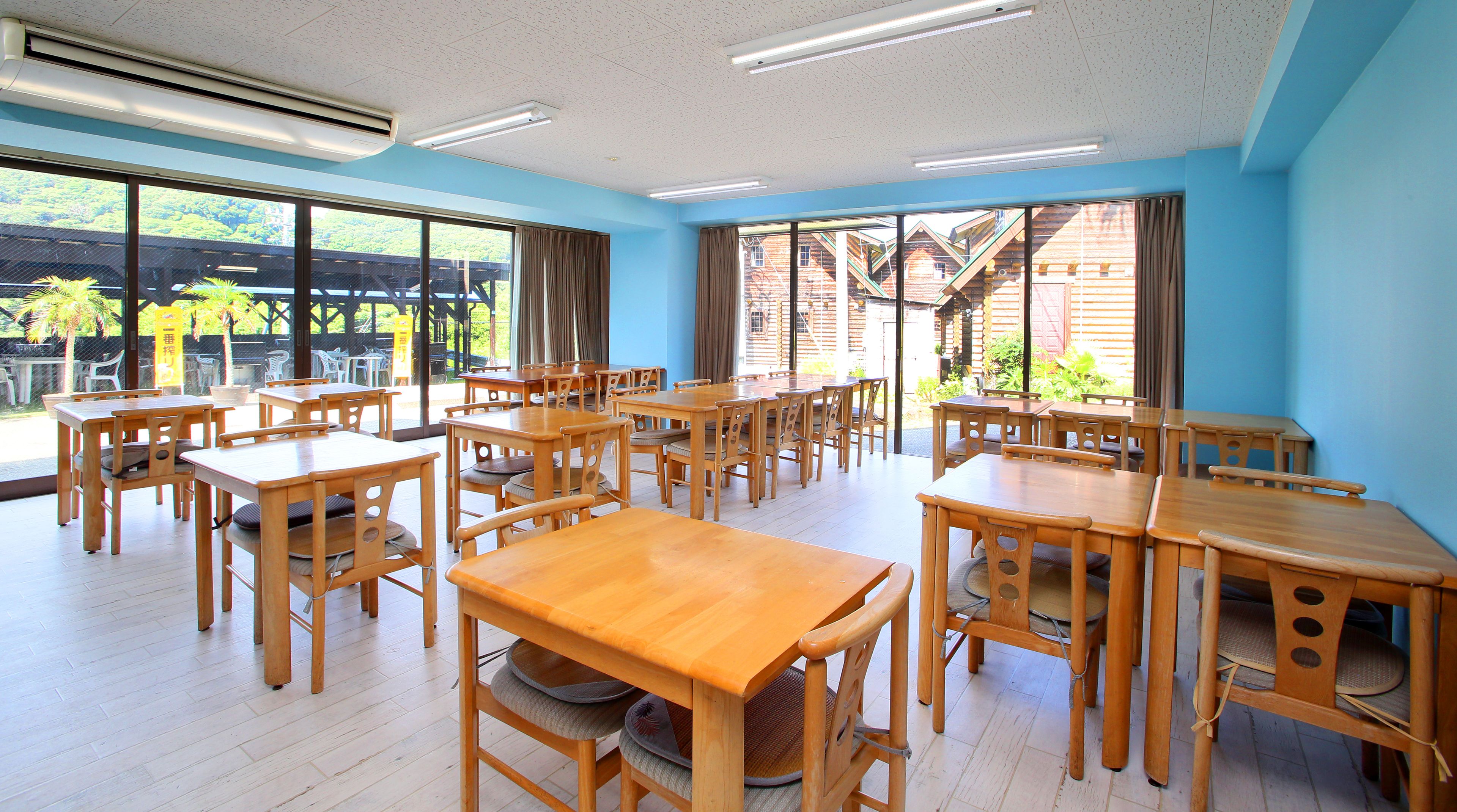 供应晚餐，烤肉