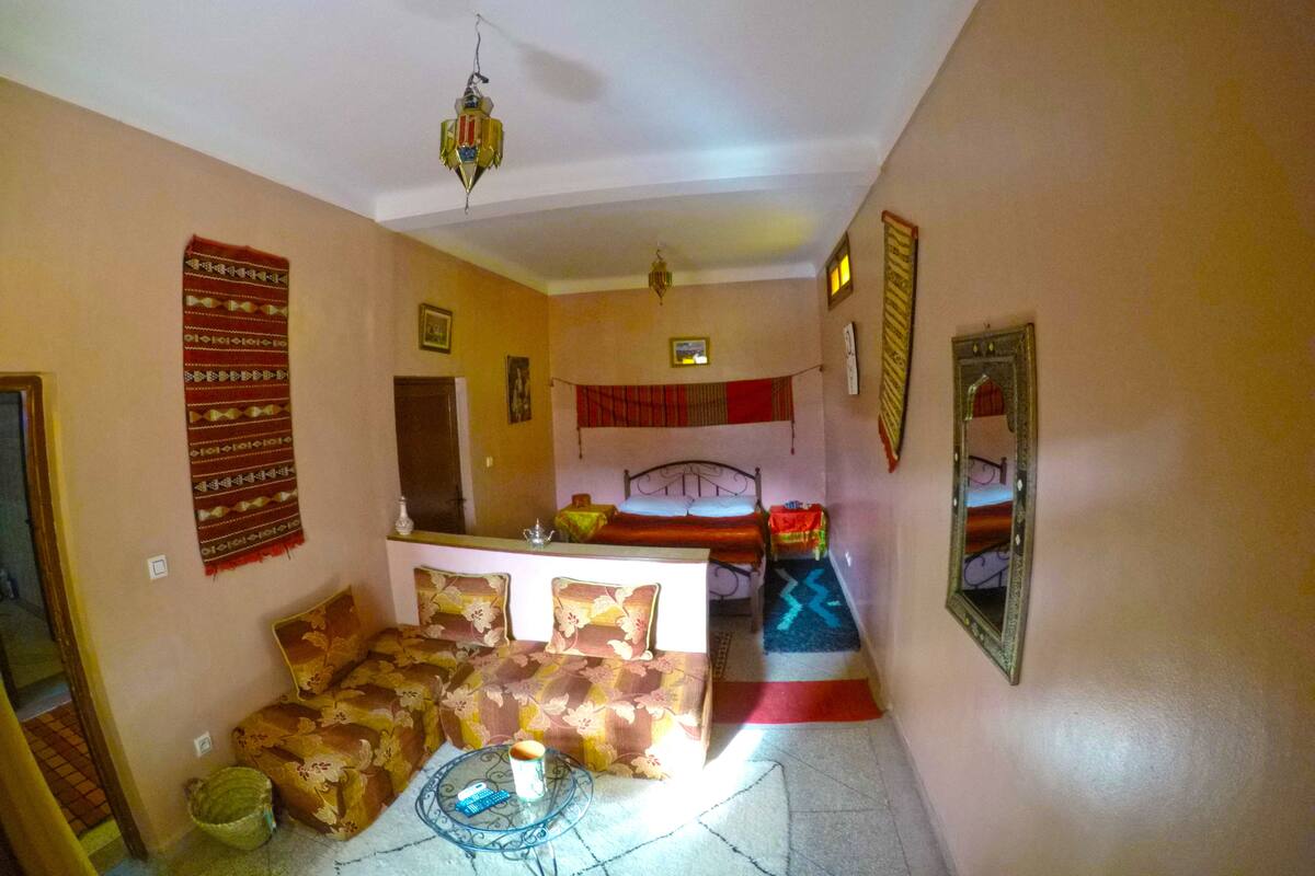 Suite | Iron/ironing board, free cribs/infant beds, free WiFi