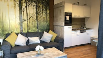 豪華開放式客房 (Studio West) | 起居區 | 平面電視、玩具