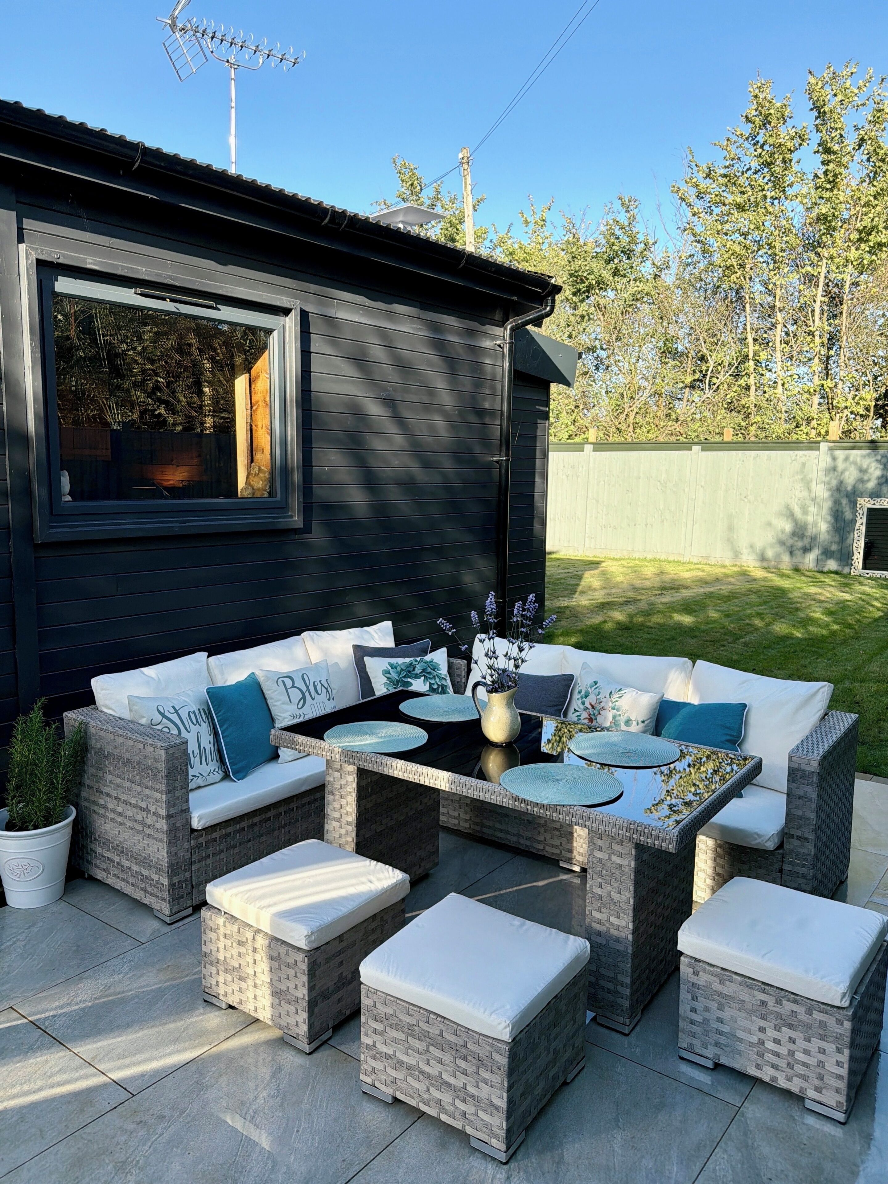 Décoration personnalisée, ameublement personnalisé, bureau