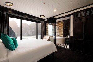 Frette Italian sheets, premium bedding, Select Comfort beds - Alisa Luxury Cruise (Ha Long)