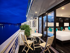 Frette Italian sheets, premium bedding, Select Comfort beds - Alisa Luxury Cruise (Ha Long)