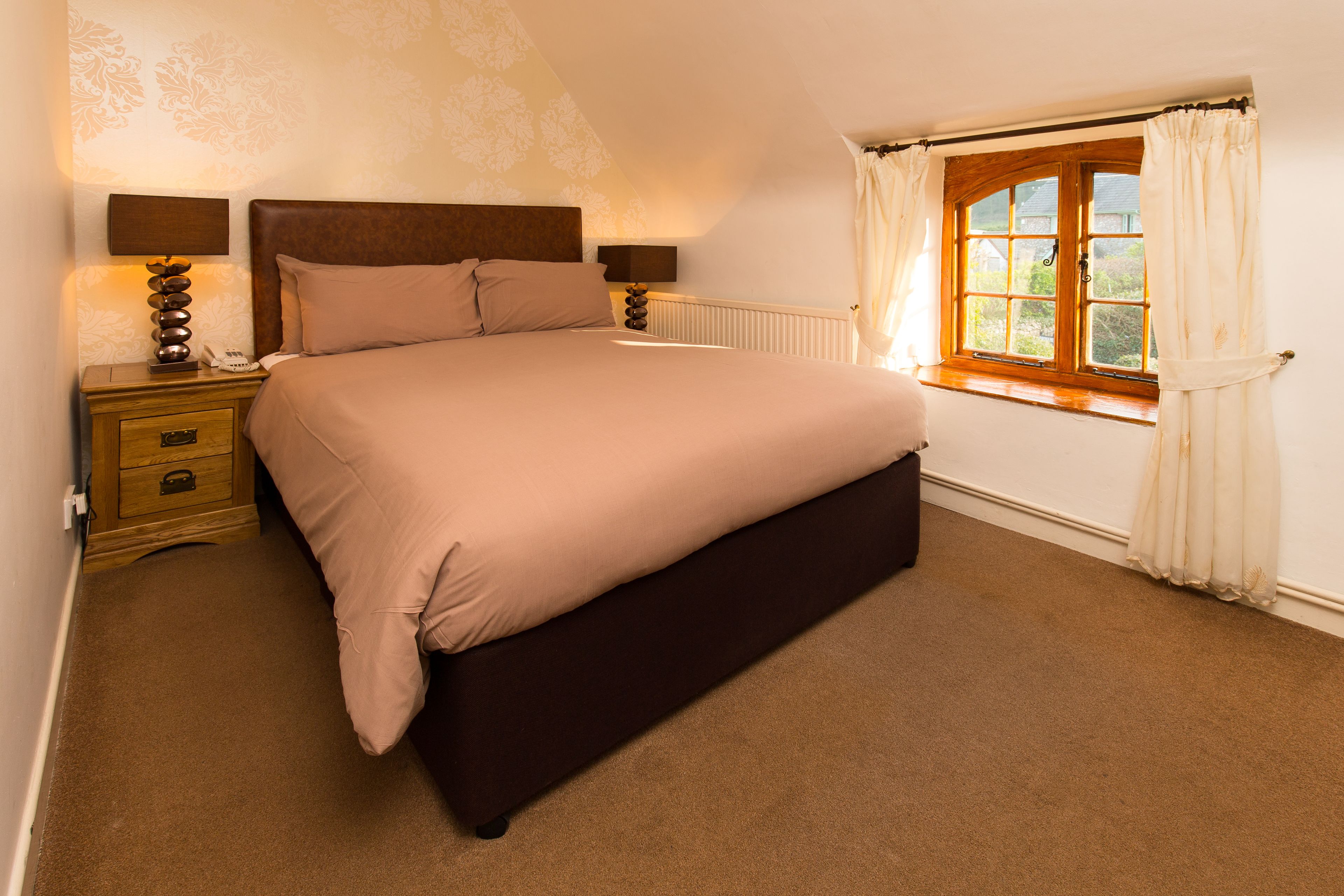 individually decorated, individually furnished, free wifi