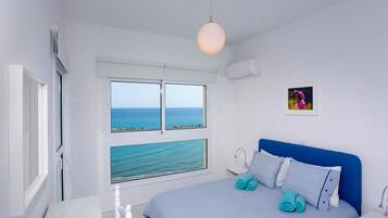 Deluxe Apartment, 2 Bedrooms, Beachfront | 2 bedrooms, premium bedding, individually decorated