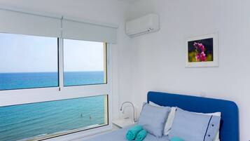 Deluxe Apartment, 2 Bedrooms, Beachfront | View from room
