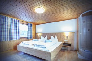 Apartamento, 5 habitaciones, balcón (10-12/1) | Cunas gratuitas, camas supletorias gratuitas, wifi gratis y ropa de cama