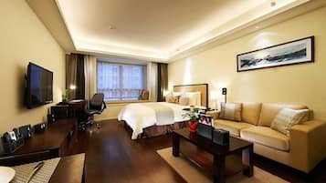 1 phòng ngủ, két bảo mật tại phòng, bàn, màn/rèm cản sáng