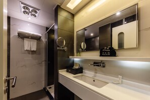 Free toiletries, hair dryer, bathrobes, slippers - Starr Hotel Apartment (Shanghai)