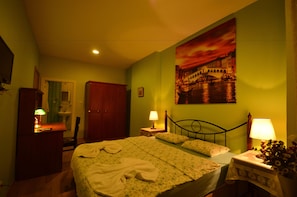 Standard Double or Twin Room | Premium bedding, desk, soundproofing, free WiFi - Subrosa Hotel Istanbul (Istanbul)