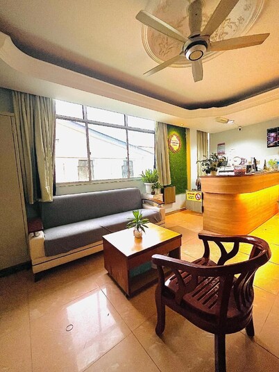 Town Inn Hotel