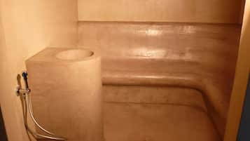 Sauna, boblebad, dampbad, kropsbehandlinger, svensk massage