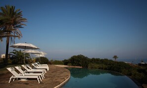 Outdoor pool, pool loungers