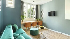 Leilighet, 1 soverom (with Sofa Bed) | Allergitestet sengetøy, lydisolert og strykejern/-brett