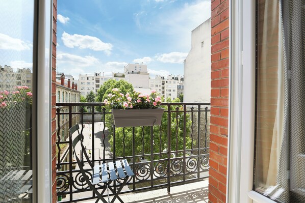 Medium Studio with Kitchen and Balcony | Balcony - YAYS Paris Zola by Numa (Paris)