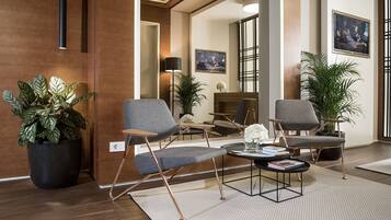 ๋ก๋น ์ข์ ๊ณต๊ฐ