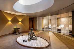Sauna, steam room, Turkish bath, body treatments, body scrubs, facials