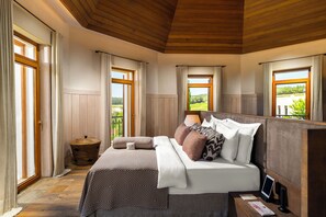 Tower Suite | Premium bedding, minibar, in-room safe, desk - Hotel Caeli (Eceabat)
