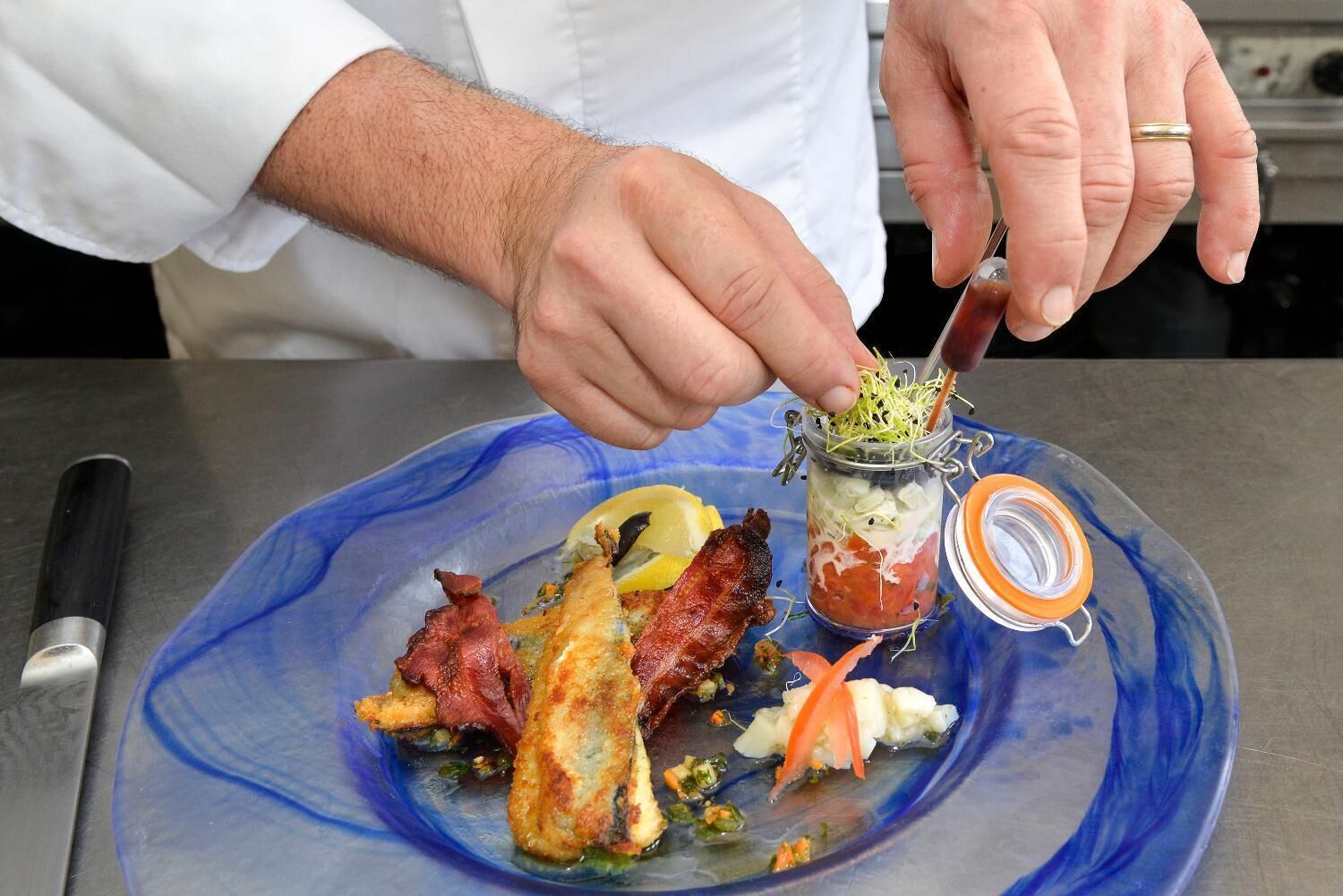 lunch and dinner served, regional cuisine