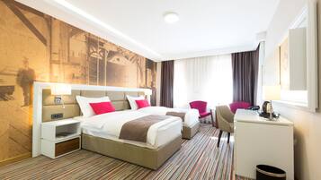 1 bedroom, premium bedding, memory-foam beds, minibar