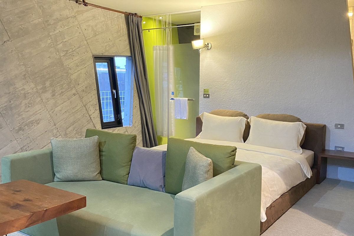 Familiesuite - terrasse - mezzanin | 1 soveværelse, dundyner, minibar, individuelt design
