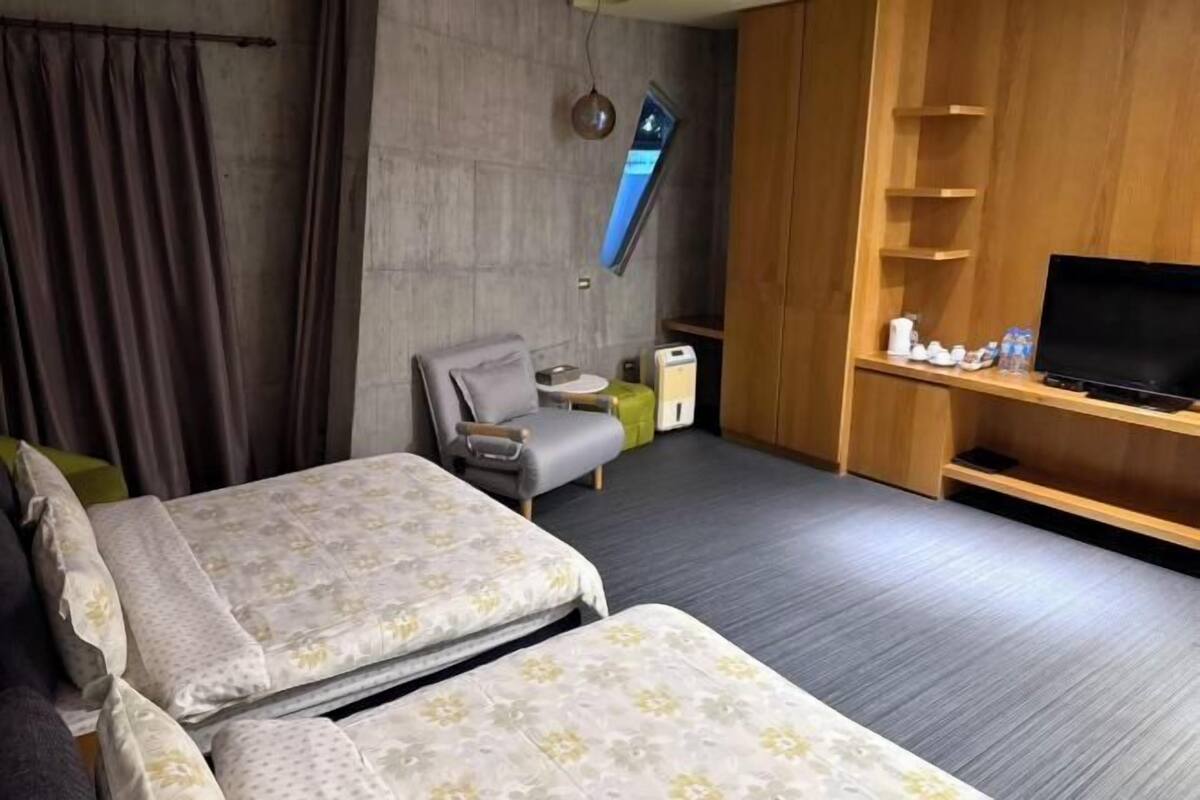 1 habitación, cubrecamas, minibar y decoración personalizada