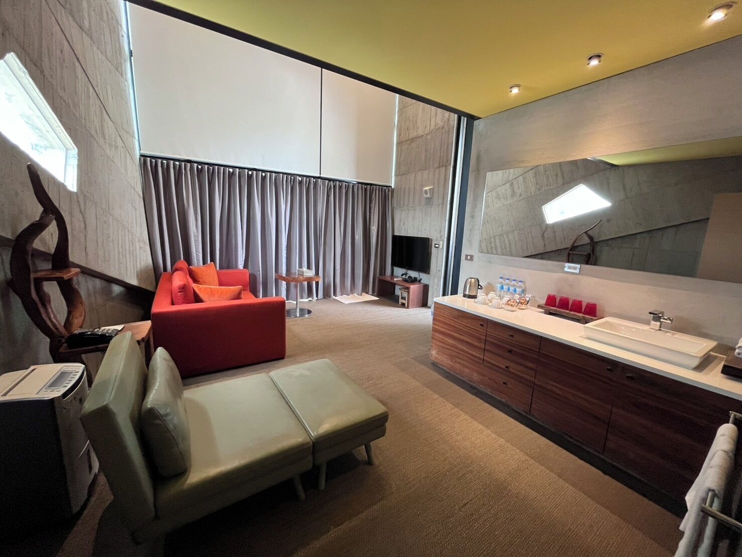 deluxe quadruple room, terrace, mezzanine | 1 bedroom, down duvets, minibar, individually decorated