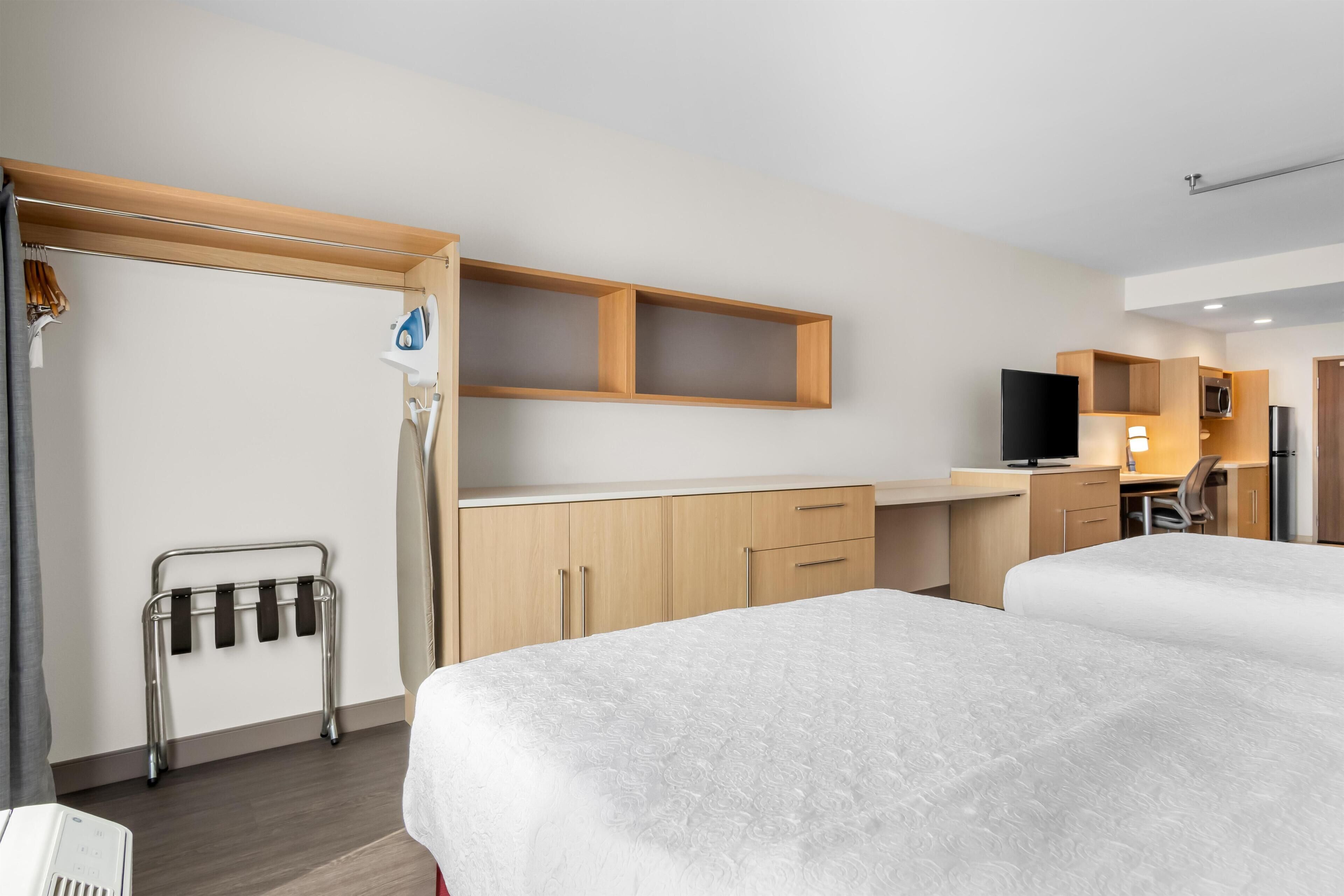 Desk, laptop workspace, free cots/infant beds, free WiFi