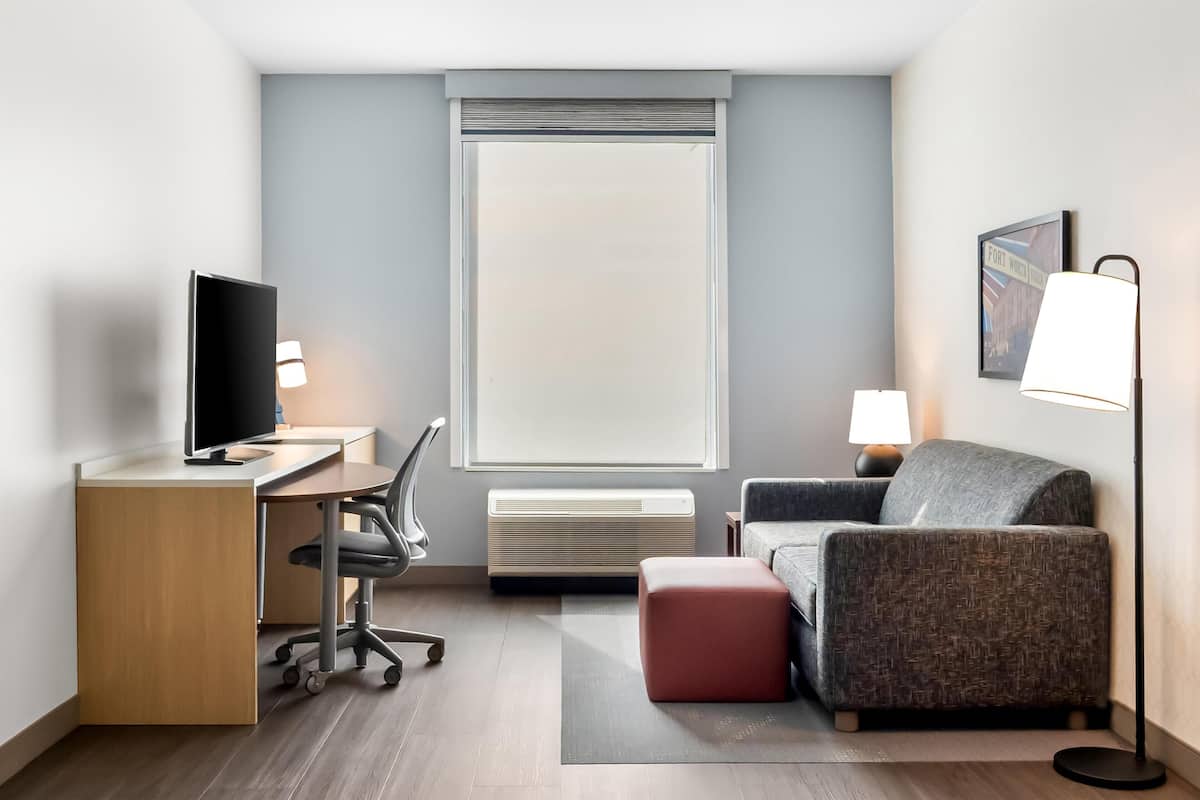 Suite, 2 Queen Beds, Accessible, Non Smoking (Mobility & Hearing, Roll-in Shower) | Living area | TV