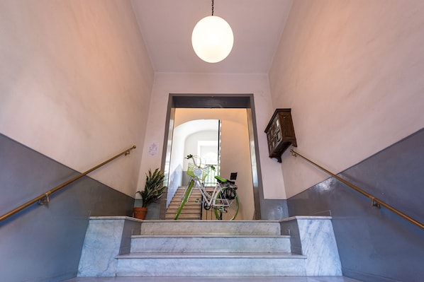 Overnatningsstedets indgangsparti