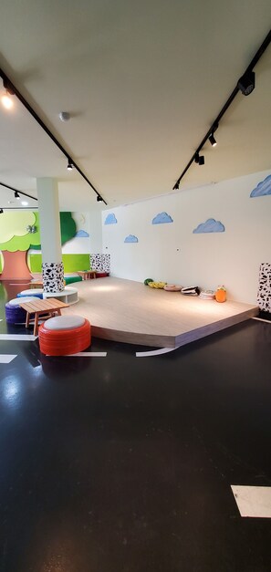 Game room - Slow Wow Hot Spring Hotel (Jiaoxi)