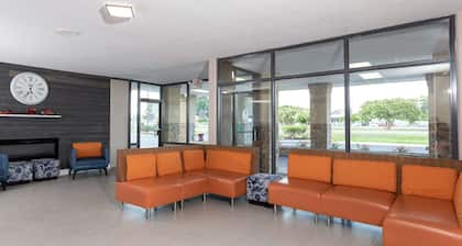 Super 8 by Wyndham Goldsboro
