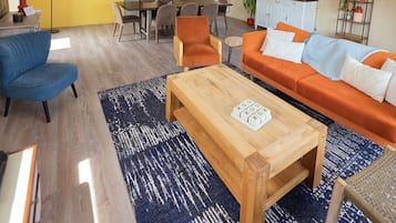 Cottage, Ensuite, Garden View | Lounge
