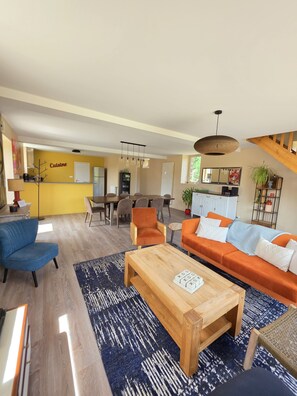 Cottage, Ensuite, Garden View | Lounge - Gîte Mon Pré Vert (Saint-Ellier-du-Maine)
