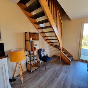 Cottage, Ensuite, Garden View | Lounge