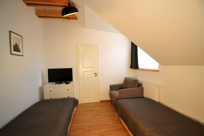 Double Room | Soundproofing, iron/ironing board, free WiFi