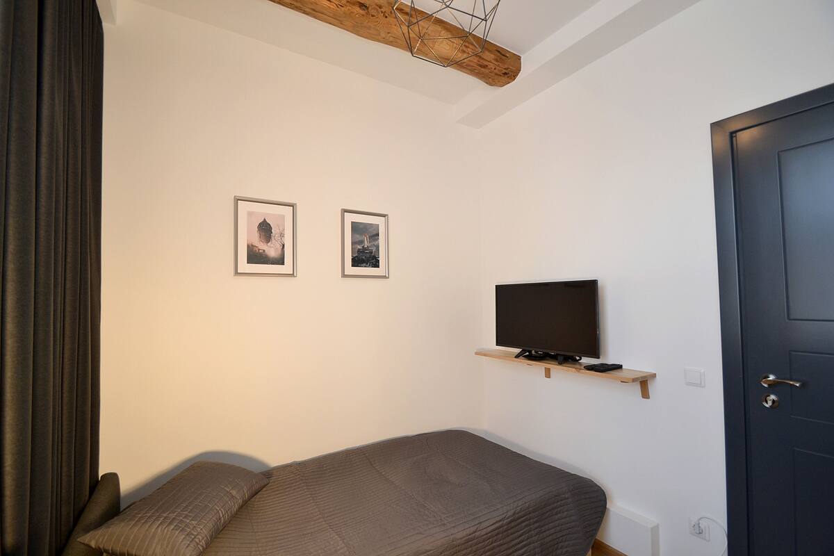 Single Room | Living room | 37-inch LED TV with digital channels, TV