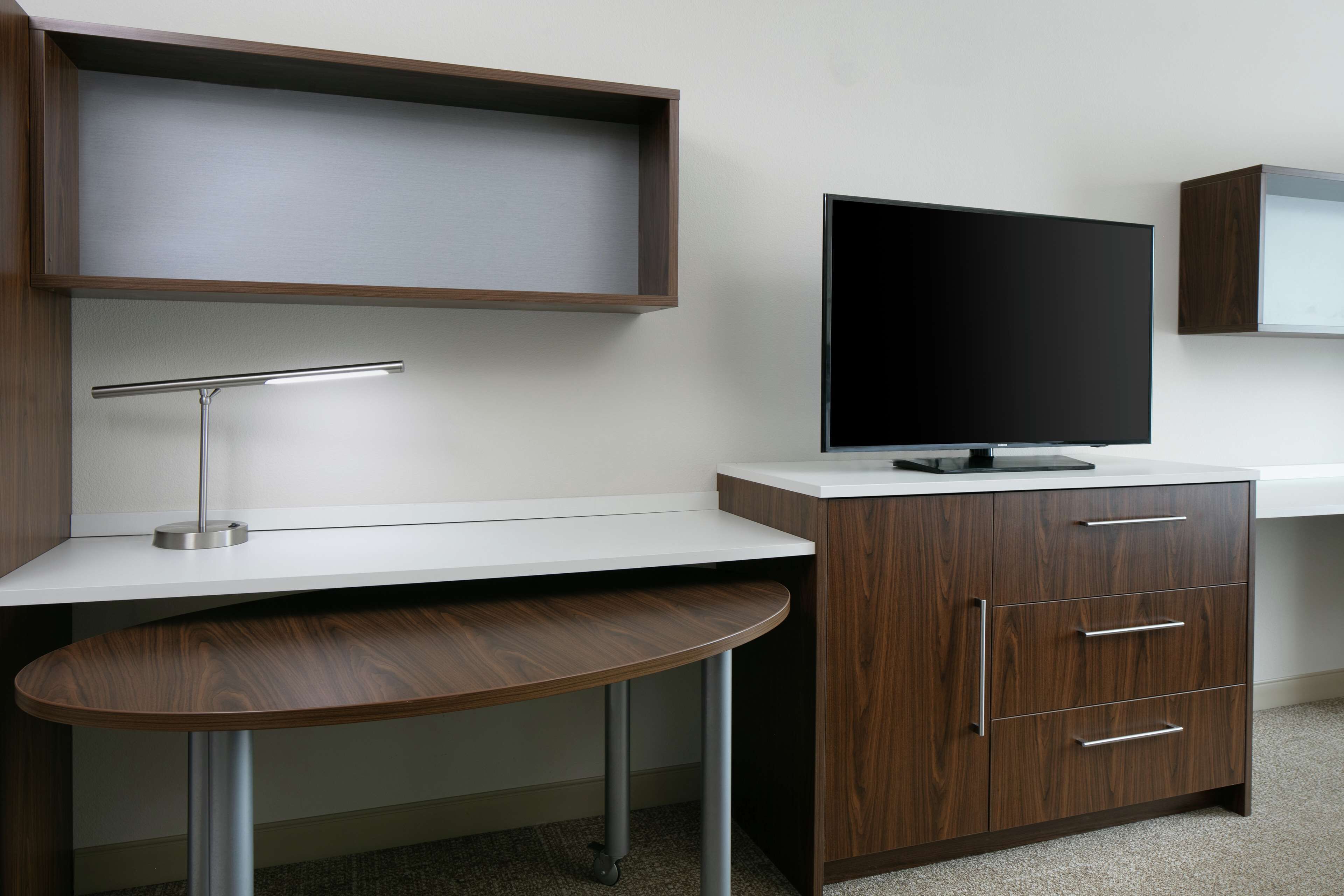 hypo-allergenic bedding, in-room safe, desk, laptop workspace