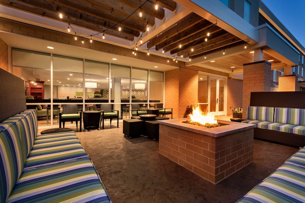 Home2 Suites by Hilton Menomonee Falls Milwaukee
