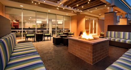 Home2 Suites by Hilton Menomonee Falls Milwaukee