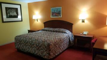 Basic Single Room, 1 King Bed, Smoking