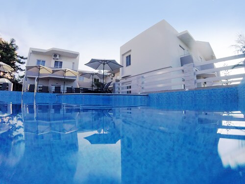 Naiades Luxury Apartments