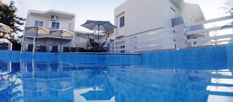 Naiades Luxury Apartments