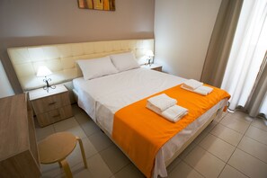 Departamento, 2 habitaciones | Tabla de planchar con plancha, cunas gratuitas y wifi gratis